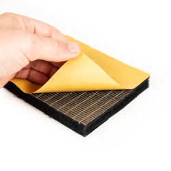 DynaCore – Aislamiento Termoacústico para Frecuencias Graves y Calor Extremo